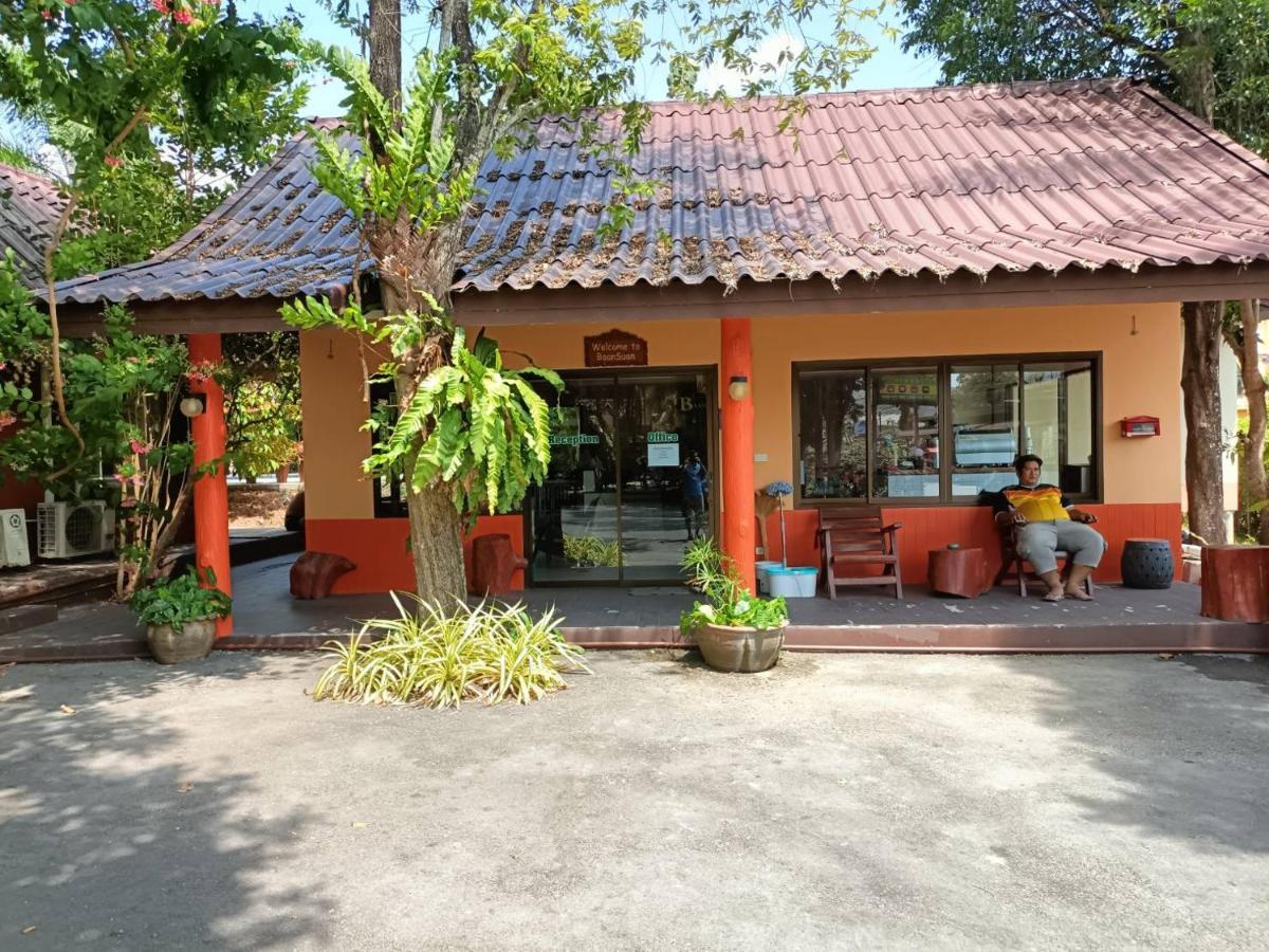 Baan Suan Villas Resort Ban Suan  Buitenkant foto