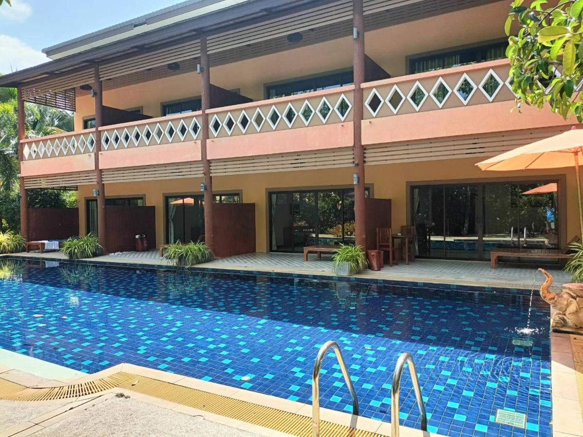 Baan Suan Villas Resort Ban Suan  Buitenkant foto