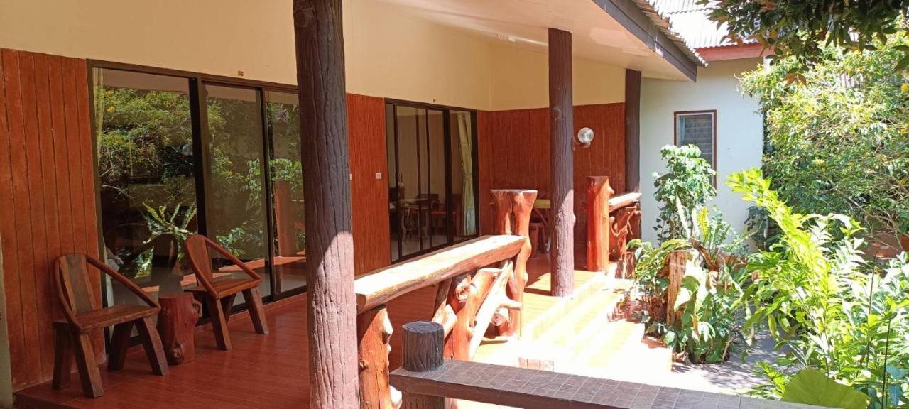 Baan Suan Villas Resort Ban Suan  Buitenkant foto
