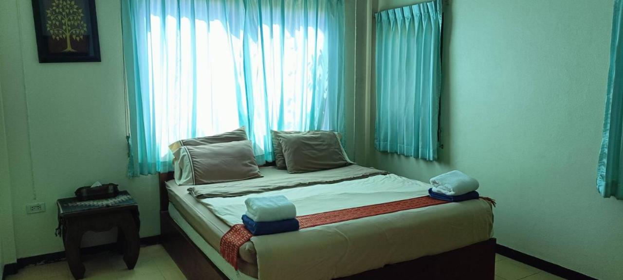 Baan Suan Villas Resort Ban Suan  Buitenkant foto