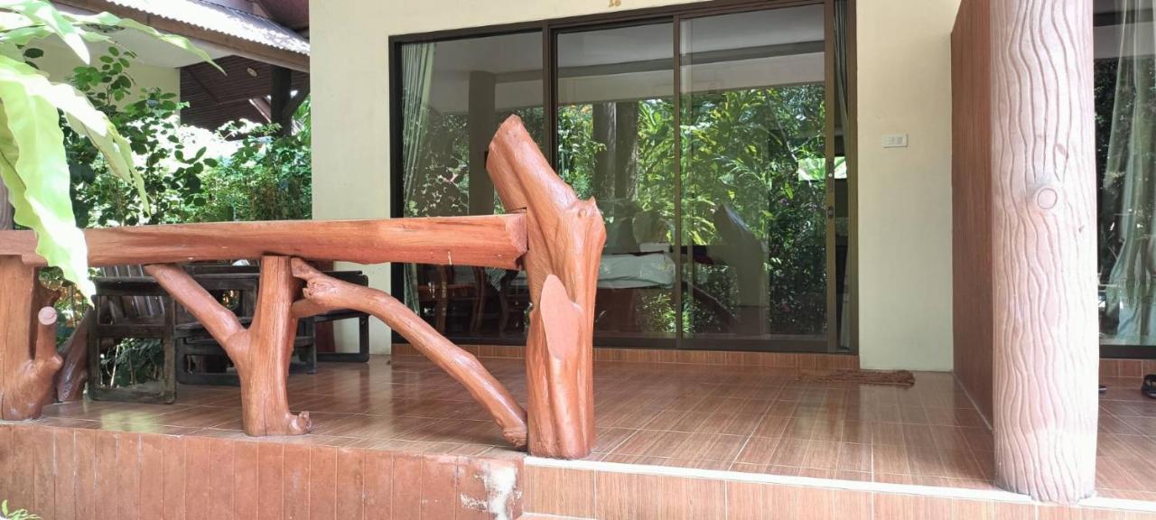Baan Suan Villas Resort Ban Suan  Buitenkant foto