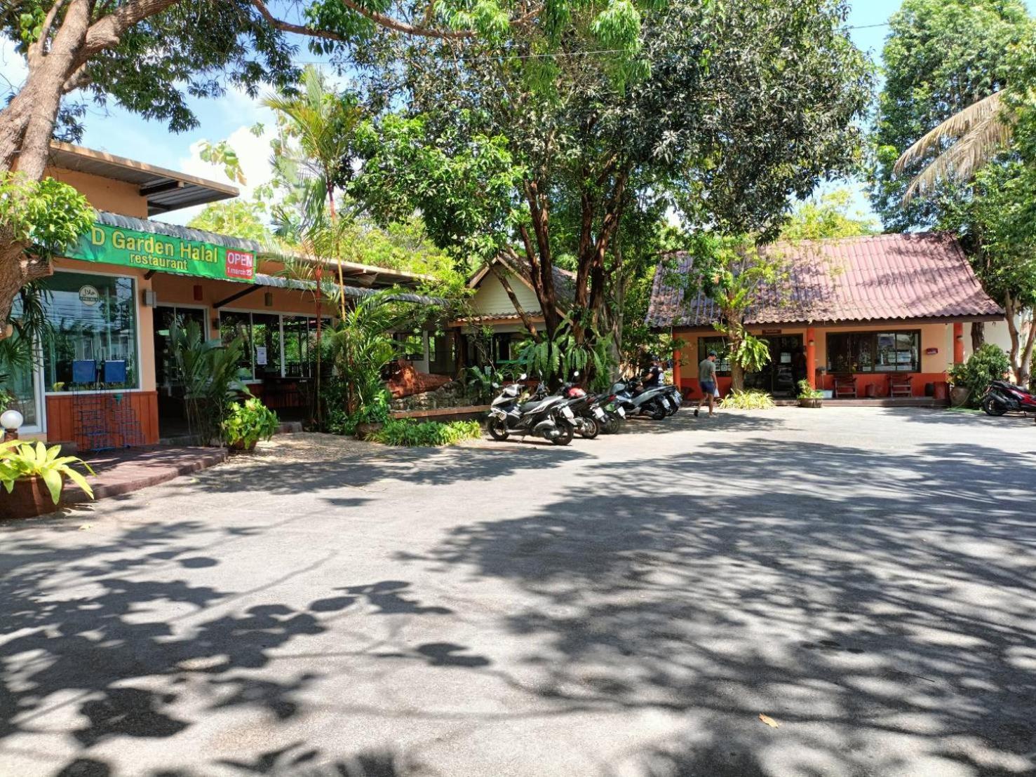 Baan Suan Villas Resort Ban Suan  Buitenkant foto